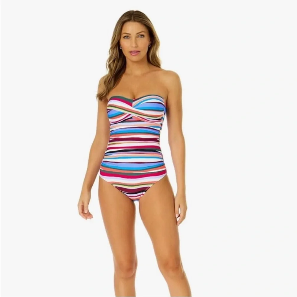 NWT La Blanca Strapless One Piece Swimsuit Women’s Size 14 Multicolor Striped